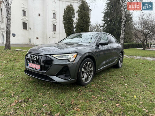 Сірий Ауді E-Tron, об'ємом двигуна 0 л та пробігом 53 тис. км за 34000 $, фото 1 на Automoto.ua