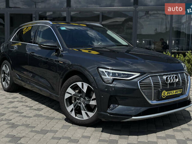 Серый Ауди E-Tron, объемом двигателя 0 л и пробегом 115 тыс. км за 26500 $, фото 1 на Automoto.ua