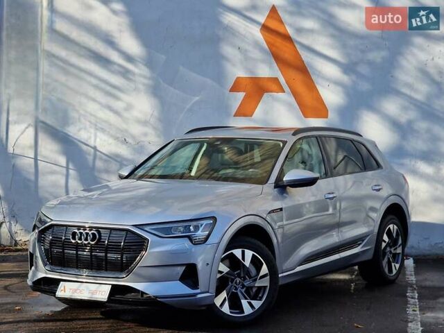 Серый Ауди E-Tron, объемом двигателя 0 л и пробегом 12 тыс. км за 31990 $, фото 1 на Automoto.ua