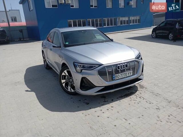 Серый Ауди E-Tron, объемом двигателя 0 л и пробегом 70 тыс. км за 38000 $, фото 1 на Automoto.ua