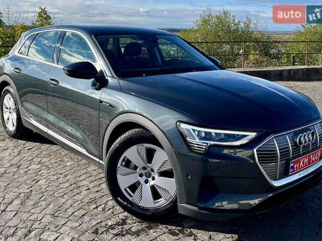 Серый Ауди E-Tron, объемом двигателя 0 л и пробегом 175 тыс. км за 22700 $, фото 1 на Automoto.ua