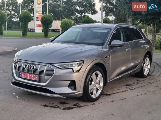 Серый Ауди E-Tron, объемом двигателя 0 л и пробегом 108 тыс. км за 29999 $, фото 1 на Automoto.ua