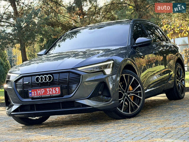 Ауді E-Tron 2020 у Дрогобичі на Automoto.ua Сірий Ауді E-Tron, об'ємом двигуна 0 л та пробігом 180 тис. км за 27990 $, фото 1 на Automoto.ua
