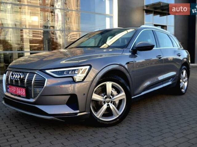 Серый Ауди E-Tron, объемом двигателя 0 л и пробегом 125 тыс. км за 23800 $, фото 1 на Automoto.ua