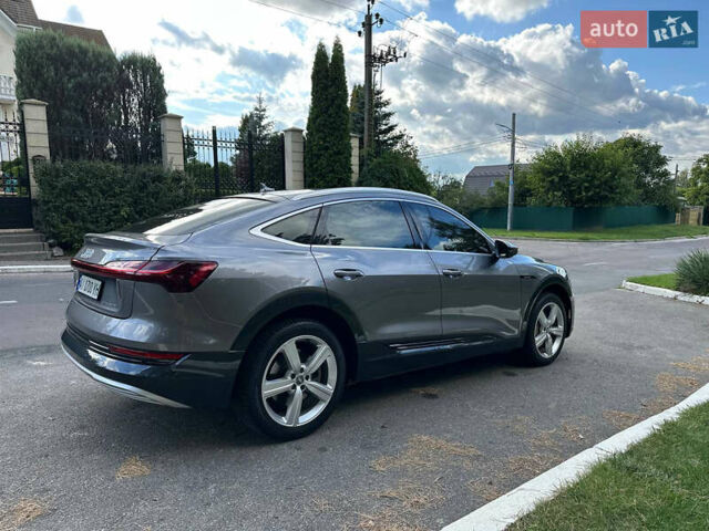 Серый Ауди E-Tron, объемом двигателя 0 л и пробегом 88 тыс. км за 28500 $, фото 1 на Automoto.ua