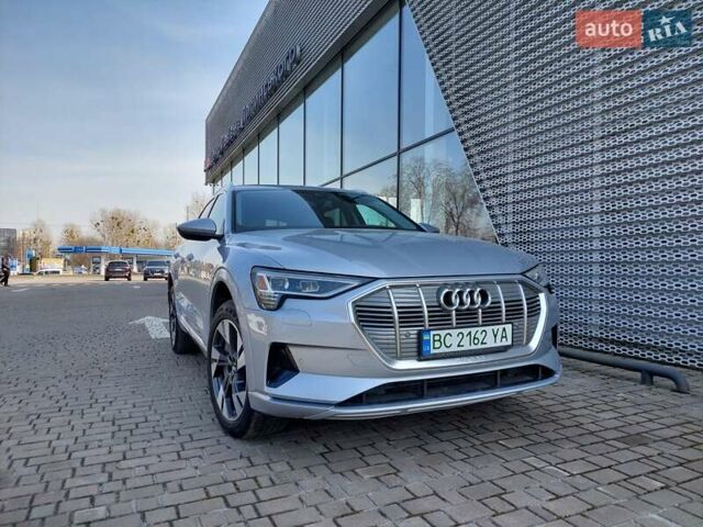 Серый Ауди E-Tron, объемом двигателя 0 л и пробегом 3 тыс. км за 47000 $, фото 1 на Automoto.ua