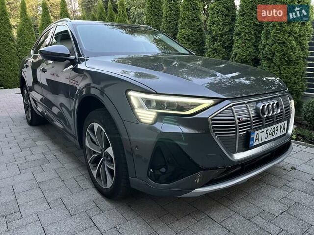 Серый Ауди E-Tron, объемом двигателя 0 л и пробегом 157 тыс. км за 34000 $, фото 1 на Automoto.ua