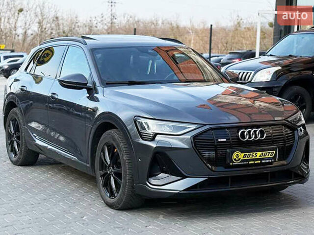 Сірий Ауді E-Tron, об'ємом двигуна 0 л та пробігом 70 тис. км за 41000 $, фото 1 на Automoto.ua
