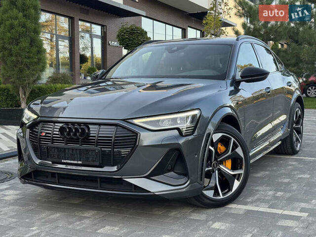 Серый Ауди E-Tron, объемом двигателя 0 л и пробегом 119 тыс. км за 40500 $, фото 1 на Automoto.ua