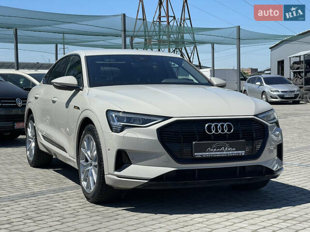 Сірий Ауді E-Tron, об'ємом двигуна 0 л та пробігом 38 тис. км за 39500 $, фото 1 на Automoto.ua