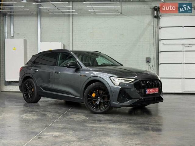 Сірий Ауді E-Tron, об'ємом двигуна 0 л та пробігом 86 тис. км за 37423 $, фото 1 на Automoto.ua