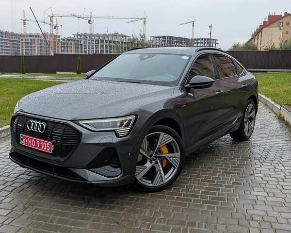 Серый Ауди E-Tron, объемом двигателя 0 л и пробегом 41 тыс. км за 43500 $, фото 1 на Automoto.ua