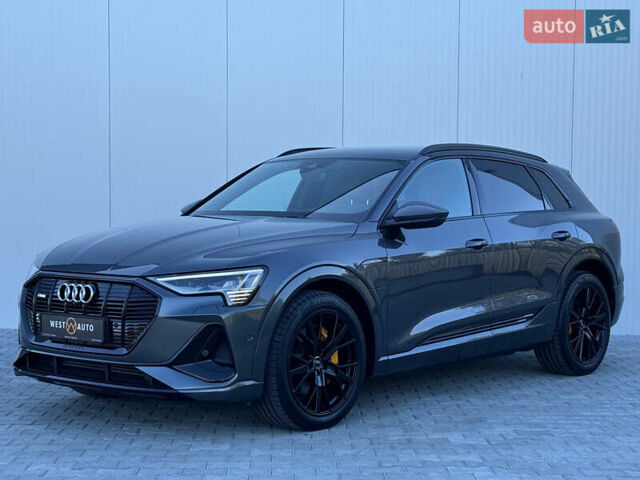 Серый Ауди E-Tron, объемом двигателя 0 л и пробегом 41 тыс. км за 48200 $, фото 1 на Automoto.ua
