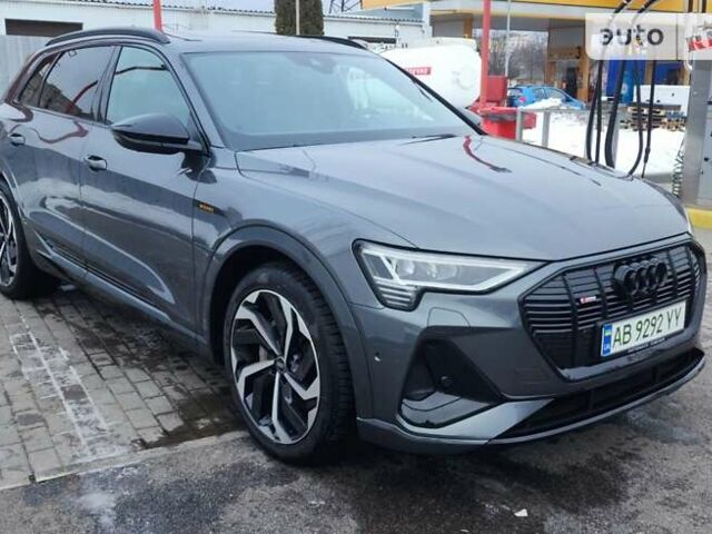 Сірий Ауді E-Tron, об'ємом двигуна 0 л та пробігом 30 тис. км за 54700 $, фото 1 на Automoto.ua