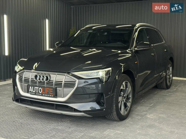 Сірий Ауді E-Tron, об'ємом двигуна 0 л та пробігом 99 тис. км за 33500 $, фото 1 на Automoto.ua