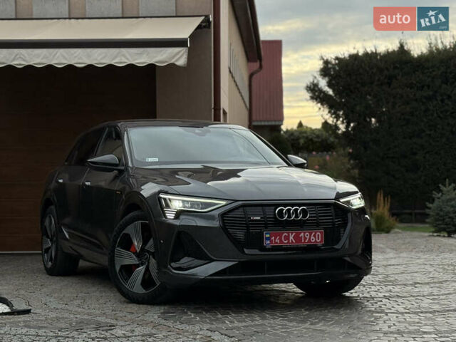 Серый Ауди E-Tron, объемом двигателя 0 л и пробегом 43 тыс. км за 41777 $, фото 1 на Automoto.ua