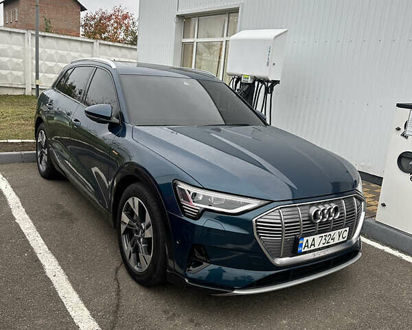 Ауді E-Tron 2019 у Харкові на Automoto.ua Синій Ауді E-Tron, об'ємом двигуна 0 л та пробігом 84 тис. км за 30500 $, фото 1 на Automoto.ua