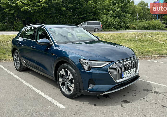 Синий Ауди E-Tron, объемом двигателя 0 л и пробегом 93 тыс. км за 30500 $, фото 1 на Automoto.ua