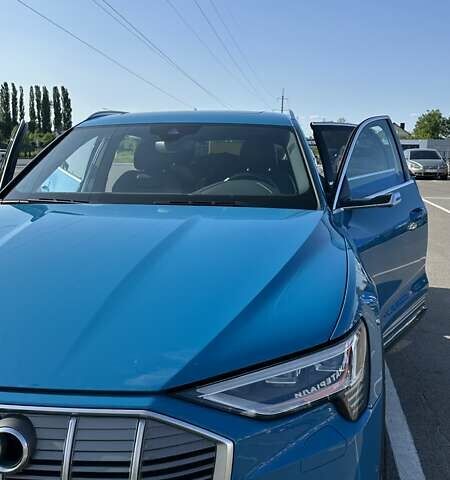 Синій Ауді E-Tron, об'ємом двигуна 0 л та пробігом 101 тис. км за 33500 $, фото 1 на Automoto.ua