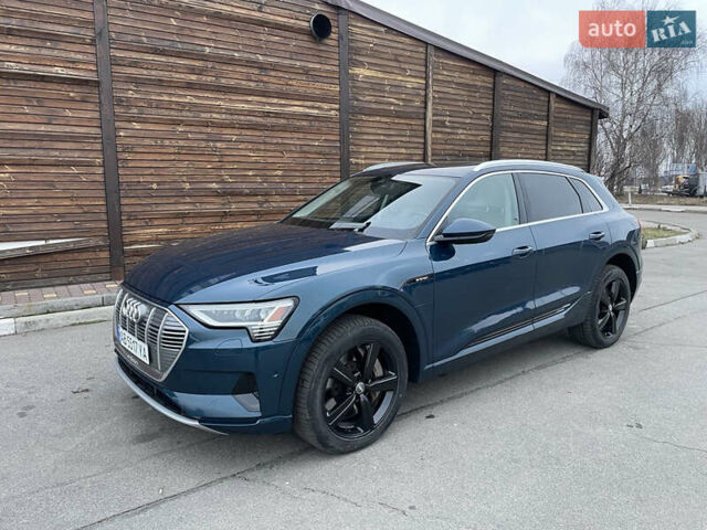 Синий Ауди E-Tron, объемом двигателя 0 л и пробегом 173 тыс. км за 30500 $, фото 1 на Automoto.ua
