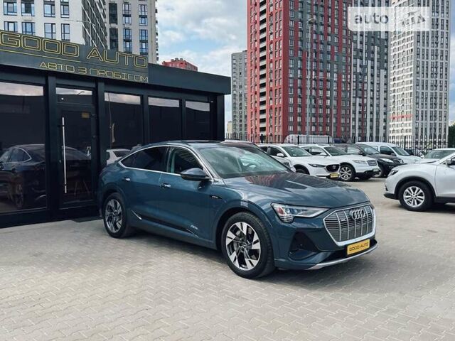 Синий Ауди E-Tron, объемом двигателя 0 л и пробегом 76 тыс. км за 44700 $, фото 1 на Automoto.ua