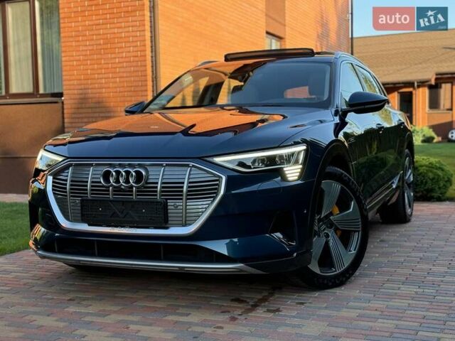Синий Ауди E-Tron, объемом двигателя 0 л и пробегом 47 тыс. км за 36500 $, фото 1 на Automoto.ua