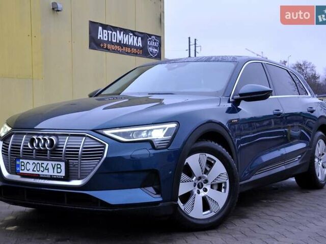 Синий Ауди E-Tron, объемом двигателя 0 л и пробегом 52 тыс. км за 31500 $, фото 1 на Automoto.ua