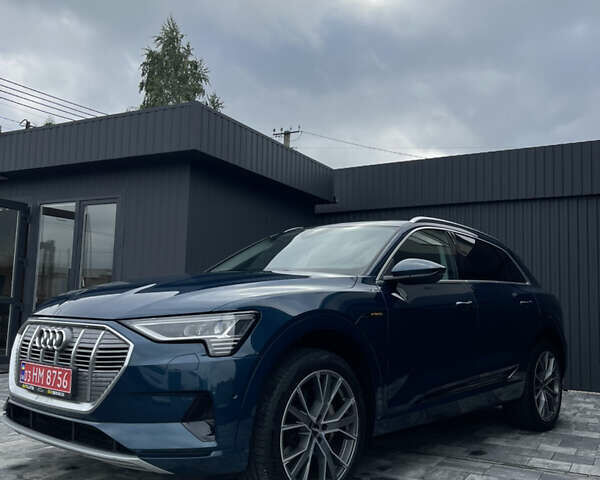 Синий Ауди E-Tron, объемом двигателя 0 л и пробегом 111 тыс. км за 26200 $, фото 1 на Automoto.ua