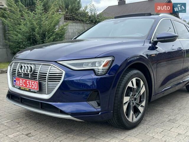 Синій Ауді E-Tron, об'ємом двигуна 0 л та пробігом 46 тис. км за 29900 $, фото 1 на Automoto.ua