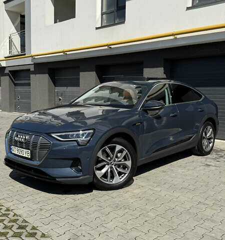 Синий Ауди E-Tron, объемом двигателя 0 л и пробегом 46 тыс. км за 34900 $, фото 1 на Automoto.ua
