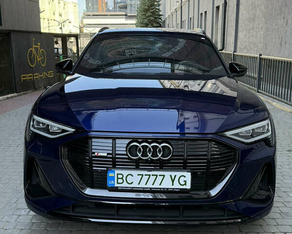 Синий Ауди E-Tron, объемом двигателя 0 л и пробегом 55 тыс. км за 32999 $, фото 1 на Automoto.ua