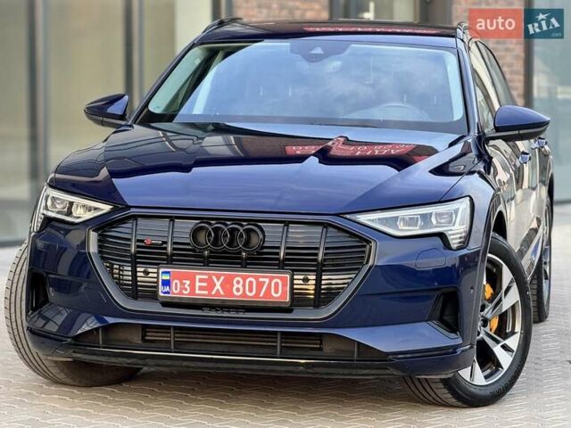 Синий Ауди E-Tron, объемом двигателя 0 л и пробегом 49 тыс. км за 38500 $, фото 1 на Automoto.ua