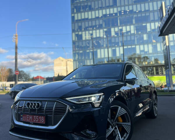 Синий Ауди E-Tron, объемом двигателя 0 л и пробегом 50 тыс. км за 45000 $, фото 1 на Automoto.ua