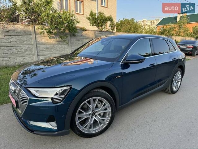 Синий Ауди E-Tron, объемом двигателя 0 л и пробегом 18 тыс. км за 34573 $, фото 1 на Automoto.ua