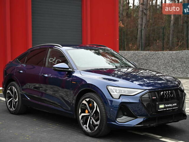 Синий Ауди E-Tron, объемом двигателя 0 л и пробегом 17 тыс. км за 50190 $, фото 1 на Automoto.ua