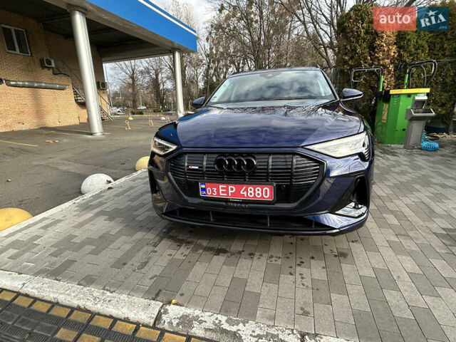 Синий Ауди E-Tron, объемом двигателя 0 л и пробегом 16 тыс. км за 41908 $, фото 1 на Automoto.ua
