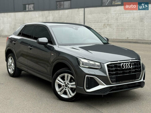 Сірий Ауді Ку2, об'ємом двигуна 1.5 л та пробігом 17 тис. км за 30700 $, фото 1 на Automoto.ua