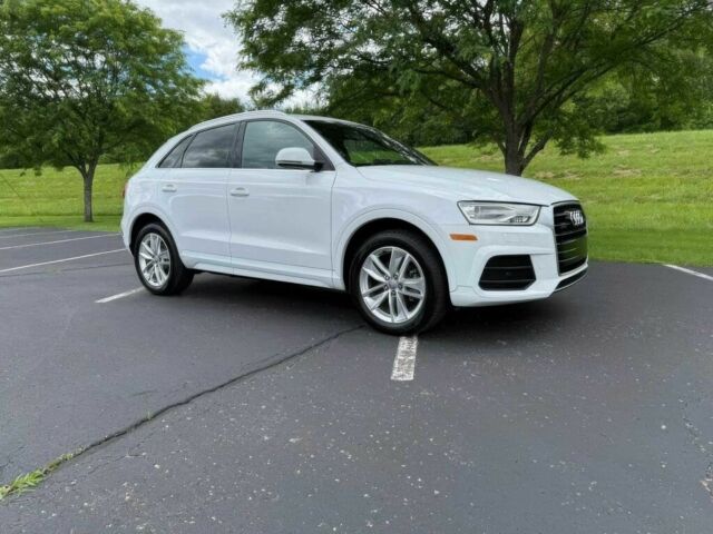 Білий Ауді Ку3, об'ємом двигуна 2 л та пробігом 110 тис. км за 12300 $, фото 1 на Automoto.ua