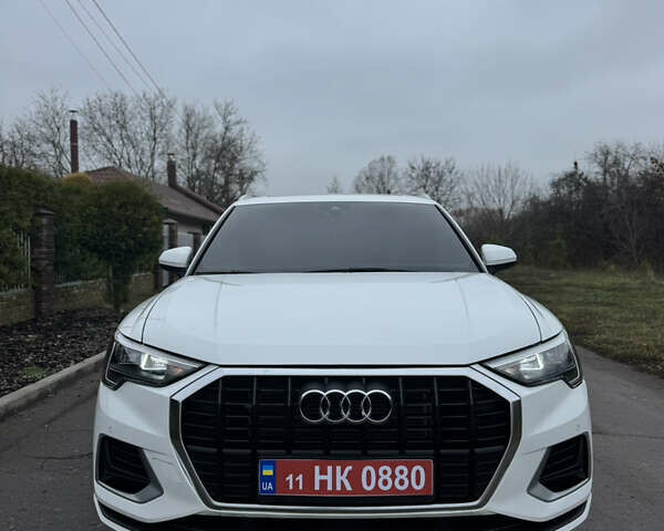 Белый Ауди Ку3, объемом двигателя 2 л и пробегом 162 тыс. км за 23700 $, фото 1 на Automoto.ua