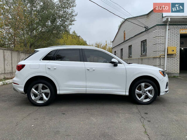 Белый Ауди Ку3, объемом двигателя 2 л и пробегом 115 тыс. км за 16989 $, фото 1 на Automoto.ua