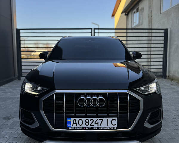 Черный Ауди Ку3, объемом двигателя 2 л и пробегом 102 тыс. км за 23500 $, фото 1 на Automoto.ua