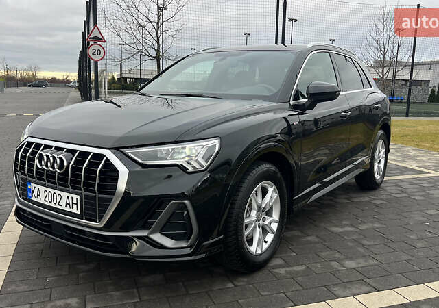 Черный Ауди Ку3, объемом двигателя 1.5 л и пробегом 106 тыс. км за 28800 $, фото 1 на Automoto.ua