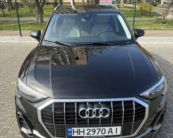 Черный Ауди Ку3, объемом двигателя 1.98 л и пробегом 76 тыс. км за 26000 $, фото 1 на Automoto.ua