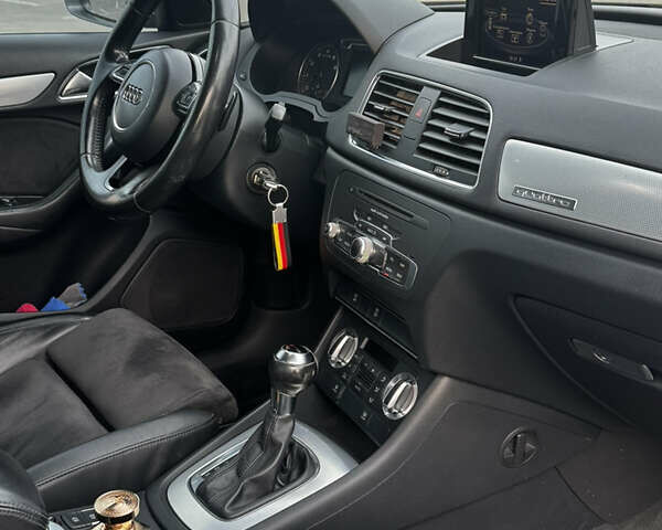 Сірий Ауді Ку3, об'ємом двигуна 2 л та пробігом 106 тис. км за 14000 $, фото 1 на Automoto.ua