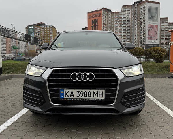 Серый Ауди Ку3, объемом двигателя 2 л и пробегом 62 тыс. км за 18900 $, фото 1 на Automoto.ua