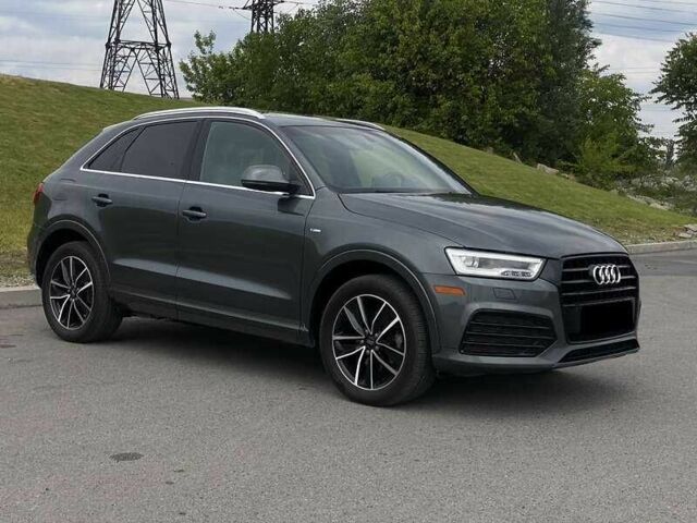 Серый Ауди Ку3, объемом двигателя 2 л и пробегом 92 тыс. км за 13900 $, фото 1 на Automoto.ua