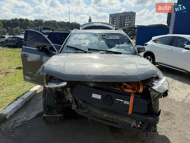 Сірий Ауді Ку3, об'ємом двигуна 2 л та пробігом 148 тис. км за 7800 $, фото 1 на Automoto.ua
