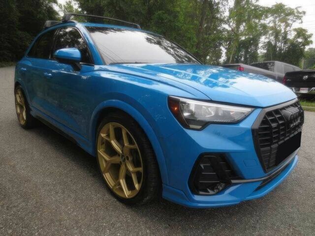 Синий Ауди Ку3, объемом двигателя 2 л и пробегом 23 тыс. км за 19900 $, фото 1 на Automoto.ua