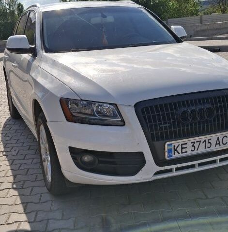 Білий Ауді Ку 5, об'ємом двигуна 2 л та пробігом 196 тис. км за 14154 $, фото 1 на Automoto.ua