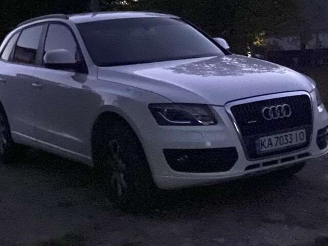 Белый Ауди Ку 5, объемом двигателя 2 л и пробегом 180 тыс. км за 14950 $, фото 1 на Automoto.ua